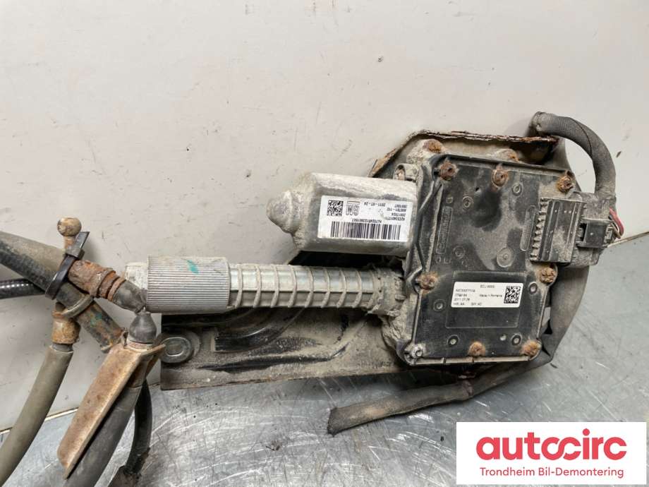 Håndbrekk/parkbrems elektrisk, fra bakstilling til Opel Insignia A 2009-2014  (13582928|)