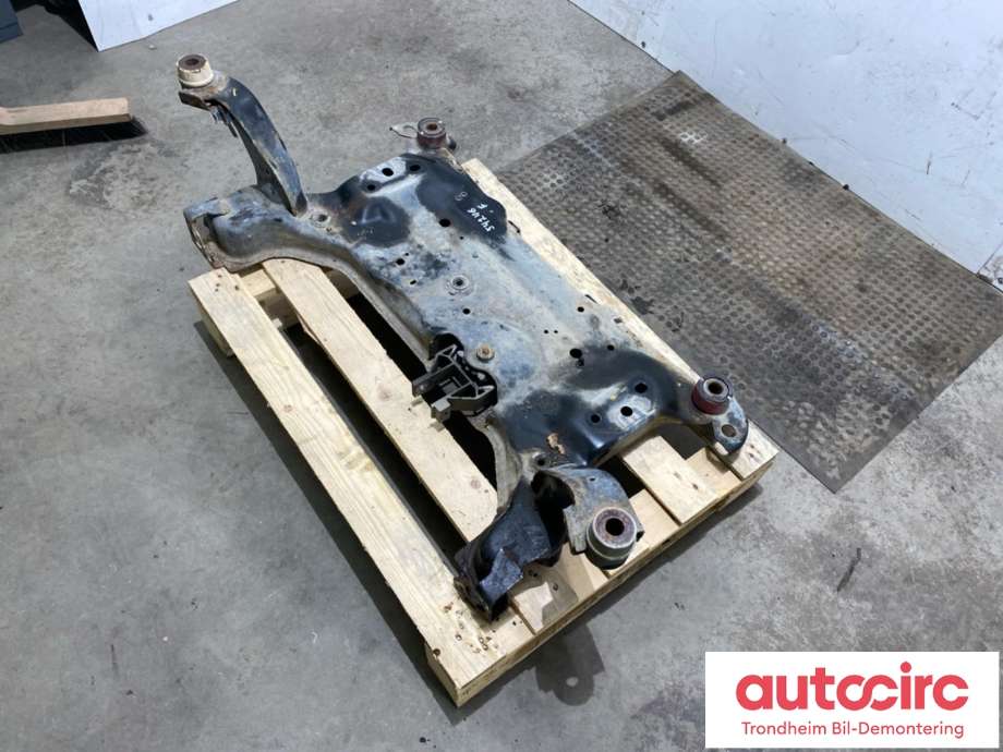 Travers foran hoved til Ford Kuga 2013-2019  (2277077|CV61-5019-AAH|)