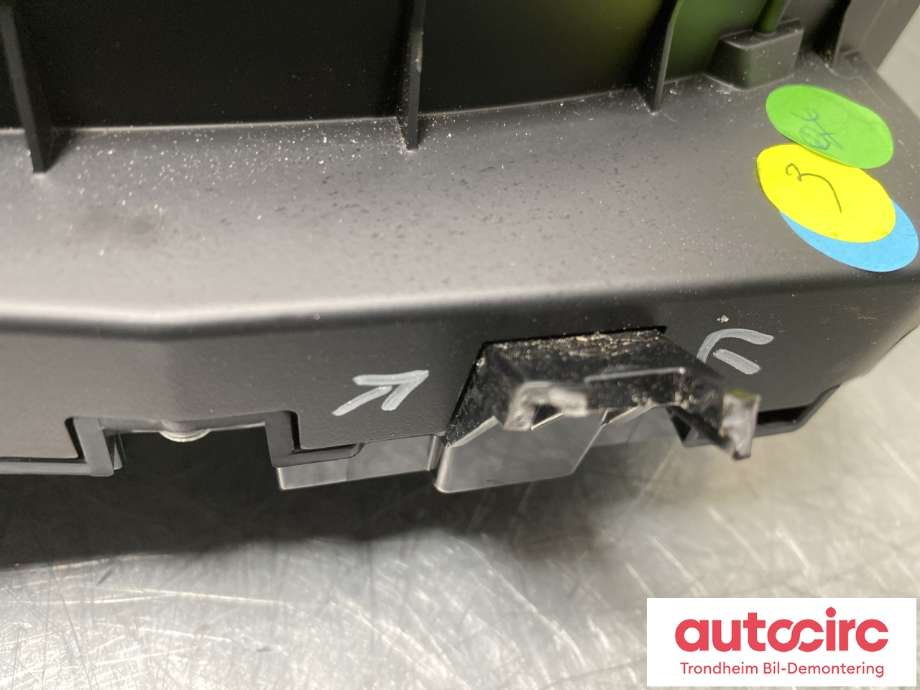 Instrumentpanel til Peugeot 3008 2016-->> (Type II) (9828150380|)