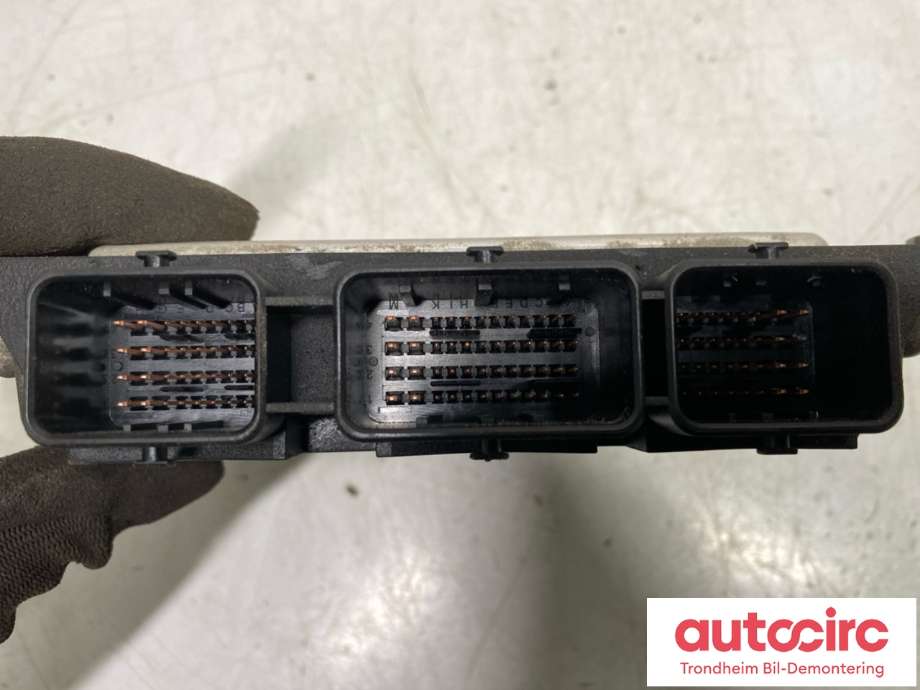 Styreenhet motor til Peugeot 207 2006-2012  (BOSCH|1942 KW|1942 KX|96 637 554 80| 0 281 013 868)