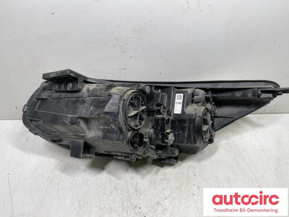 Frontlykt høyre halogen til Kia Soul 2014-2019 (Type II) (92102E40101D|)