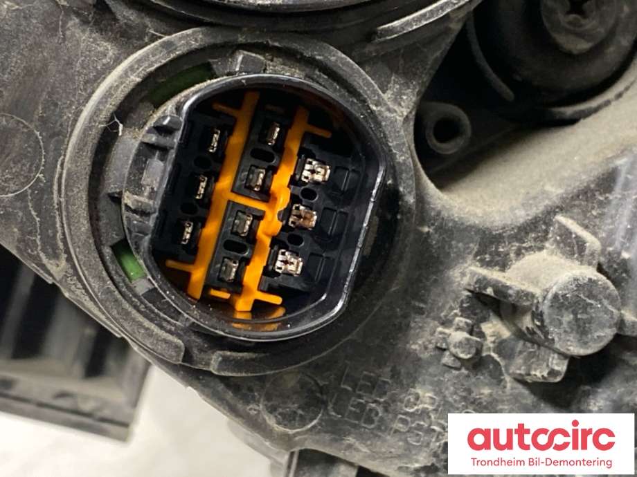 Frontlykt høyre halogen til Kia Soul 2014-2019 (Type II) (92102E40101D|)
