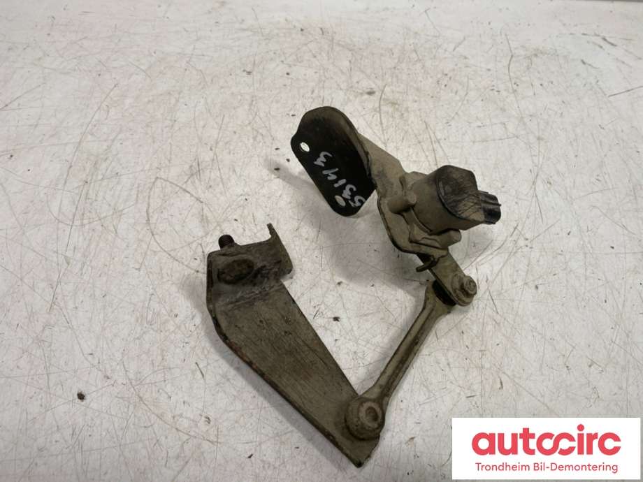 Sensor nivå, venstre foran til Suzuki Grand Vitara 2005-2015 (Type III) (3864065J00|38640-65J00|)