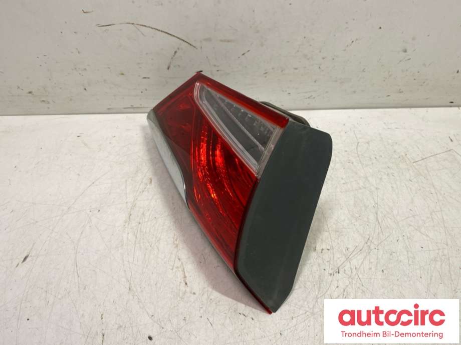 Baklykt venstre indre til Hyundai i40 2012-2017 (92403-3Z000|924033Z000|)
