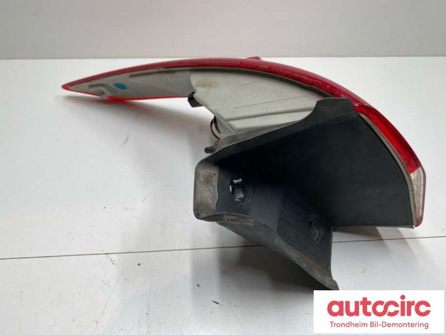 Baklykt høyre ytre til Ford Kuga 2013-2019  (CV44-13404-BH|2039551|)