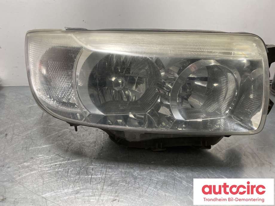 Frontlykt høyre halogen til Subaru Forester 2005-2008 (Type II, Fase 2)  (84001SA861|)