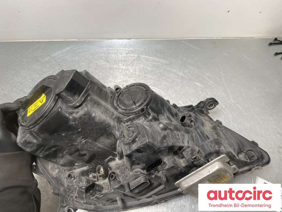 Frontlykt venstre xenon til Mercedes ML 2005-2011 (W164) (W164) (A1648200961|)