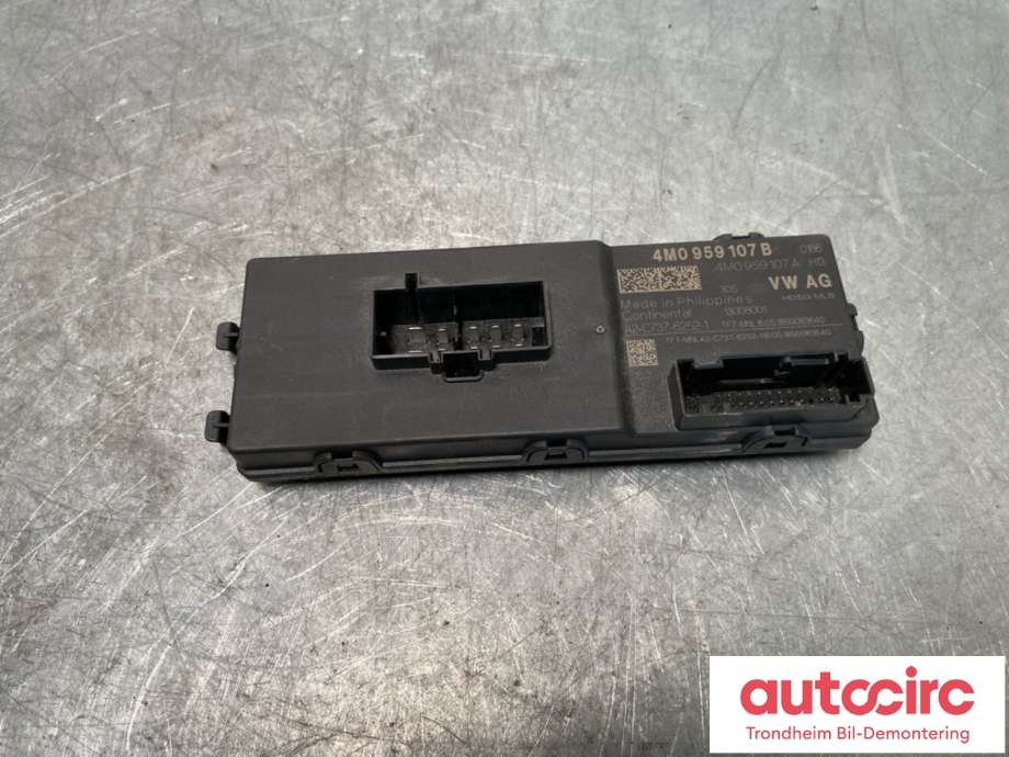 Styreenhet elektrisk bakluke til Audi Q7, 2015-->> (Type II)  (4M0 959 107 B)