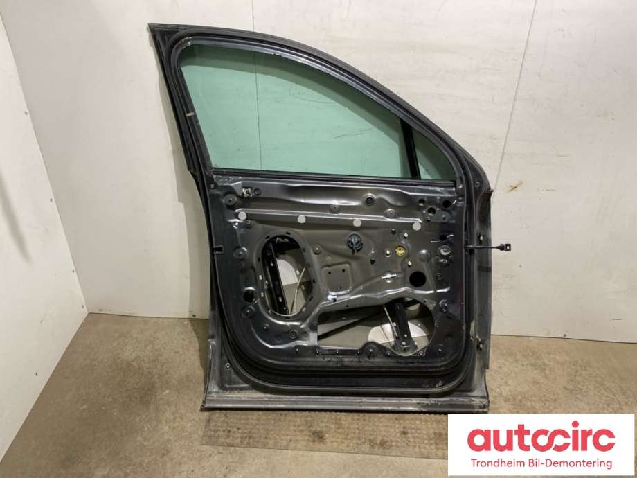 Dør venstre foran til Audi Q7 2015-->> (Type II) (4M0 831 051 F|4M0 831 051 G|)
