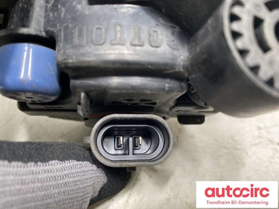 Tåkelykt venstre foran til Peugeot Traveller 2017-->> (VALEO|9687410080|6208Q3|89207181)