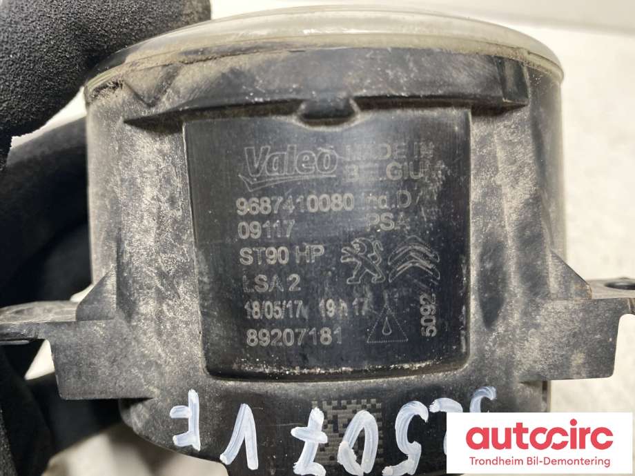 Tåkelykt venstre foran til Peugeot Traveller 2017-->> (VALEO|9687410080|6208Q3|89207181)