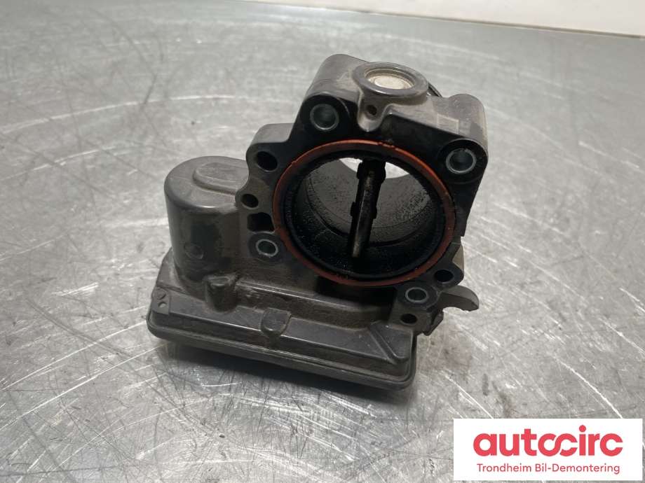 Spjeldhus til Ford Kuga 2013-2019  (DS7Q-9E926-CB|2431351|)