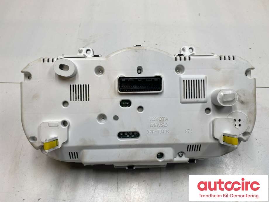 Instrumentpanel til Toyota RAV4 2009-2013 (Type III, Fase 2)  (8380042F51|)