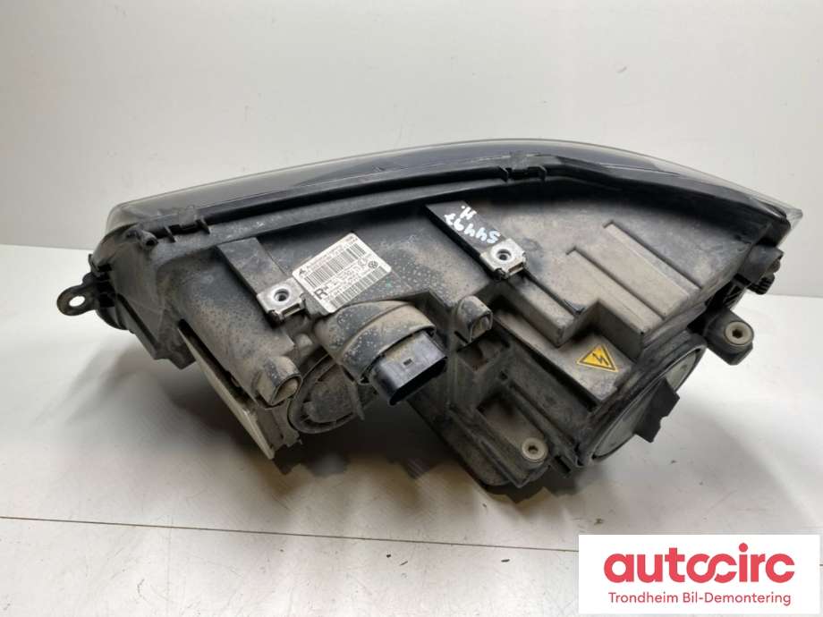 Frontlykt høyre xenon til VW Transporter / Caravelle 2009-2015 (Fase 2) (T5) (T5) (7E594101611S|7E5941018B|)