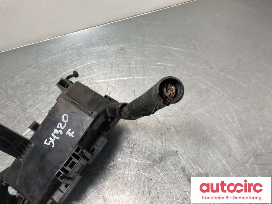Sikringsboks motorrom til Nissan Pathfinder 2005-2010 (Fase 1) (R51) (R51) (24382EA000|2438351E01|)