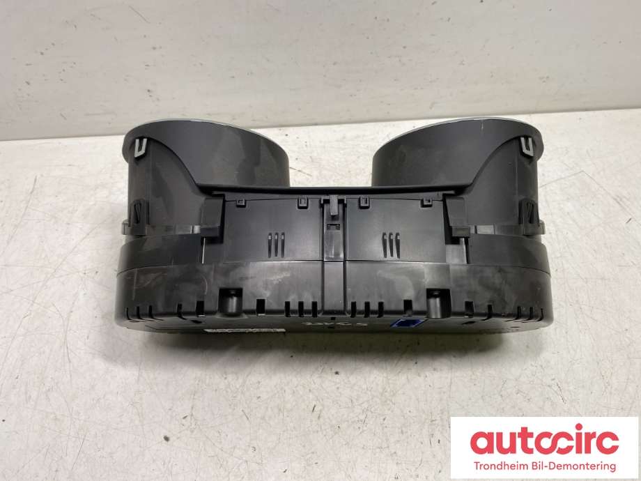 Instrumentpanel til Škoda Yeti 2009-2013 (Fase 1)  (5L0 920 840 D|)