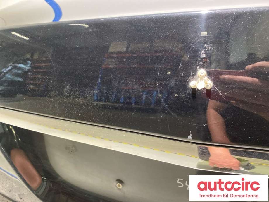 Bakluke sedan til Mercedes E-Klasse 2009-2013 (Fase 1) (W212) (W212) (A2127500275|A2127500975|)