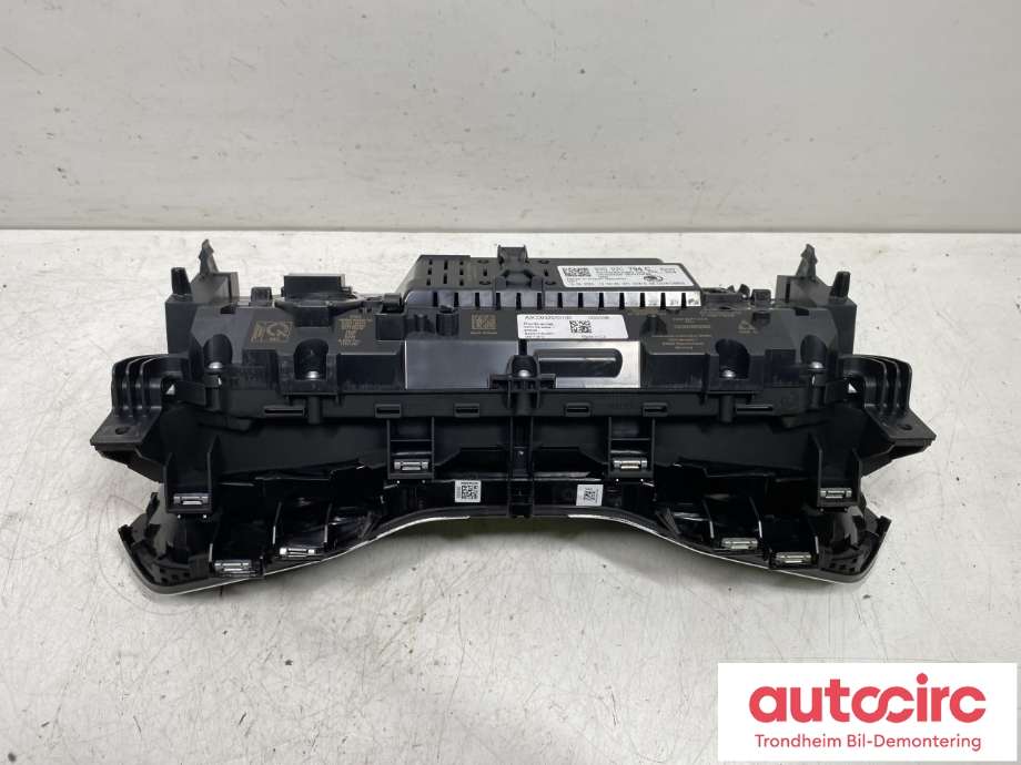 Instrumentpanel til Škoda Superb 2015-->> (Type III) (3V0 920 794 C|)