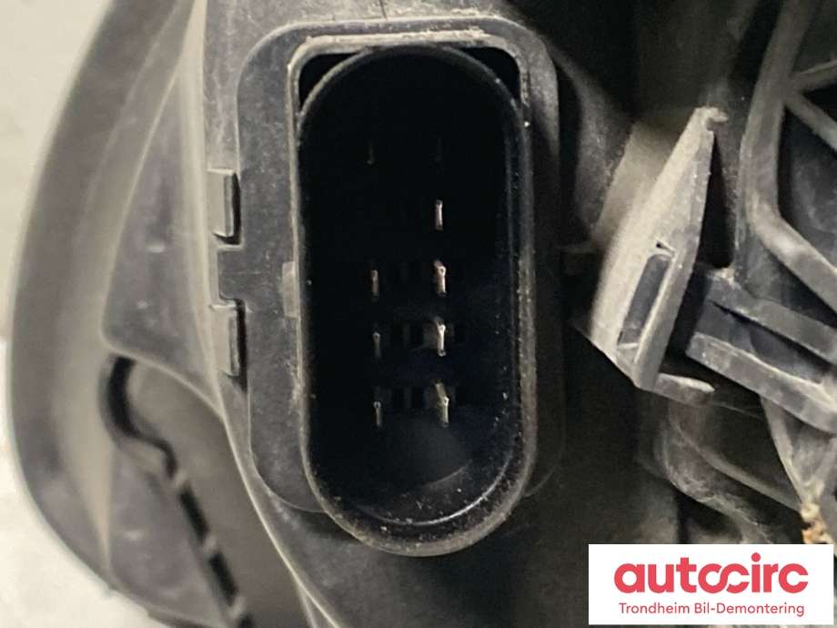 Frontlykt høyre halogen til VW Touran 2003-2006 (Type I, Fase 1) (1T0 941 006 R|)