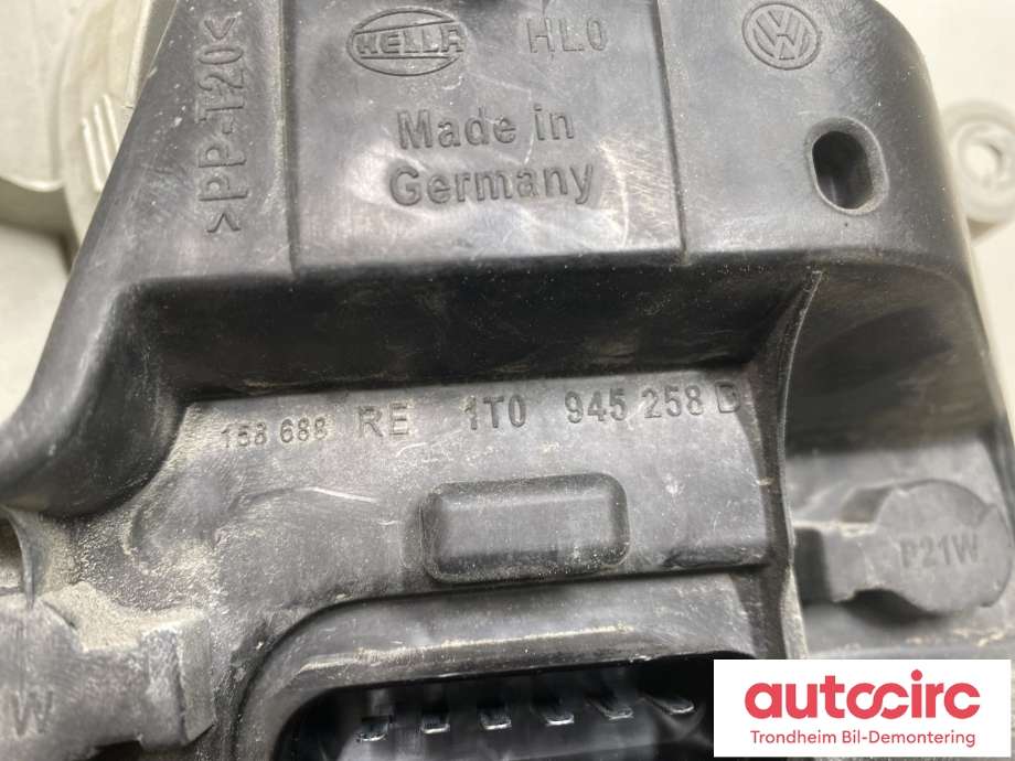 Baklykt høyre til VW Touran 2003-2006 (Type I, Fase 1) (1T0 945 096 G|)