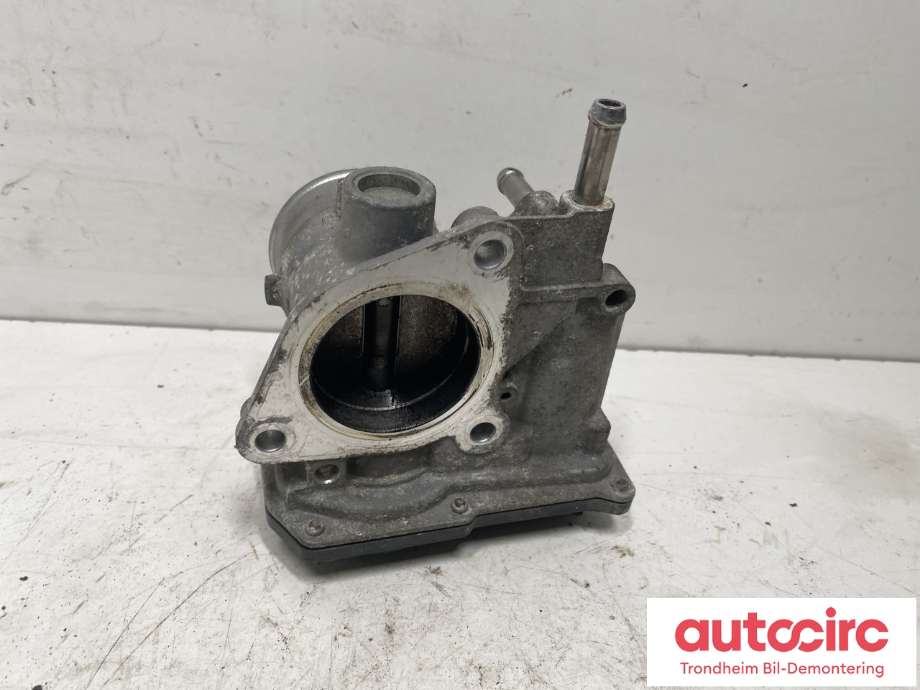 Spjeldhus til Toyota Yaris 2014-2020 (Type III, Fase 2) (2203047040|22030-47040|47070-12010)