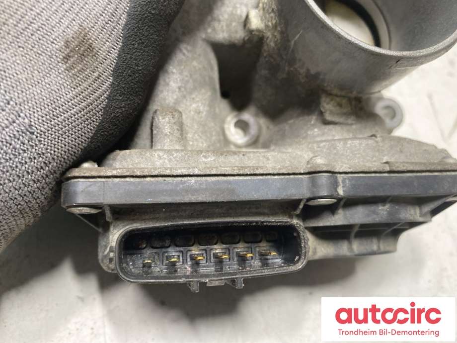 Spjeldhus til Toyota Yaris 2014-2020 (Type III, Fase 2) (2203047040|22030-47040|47070-12010)