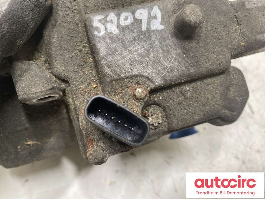 Aircondition kompressor hybrid til Toyota Yaris 2014-2020 (Type III, Fase 2)  (DENSO|8837052012|)