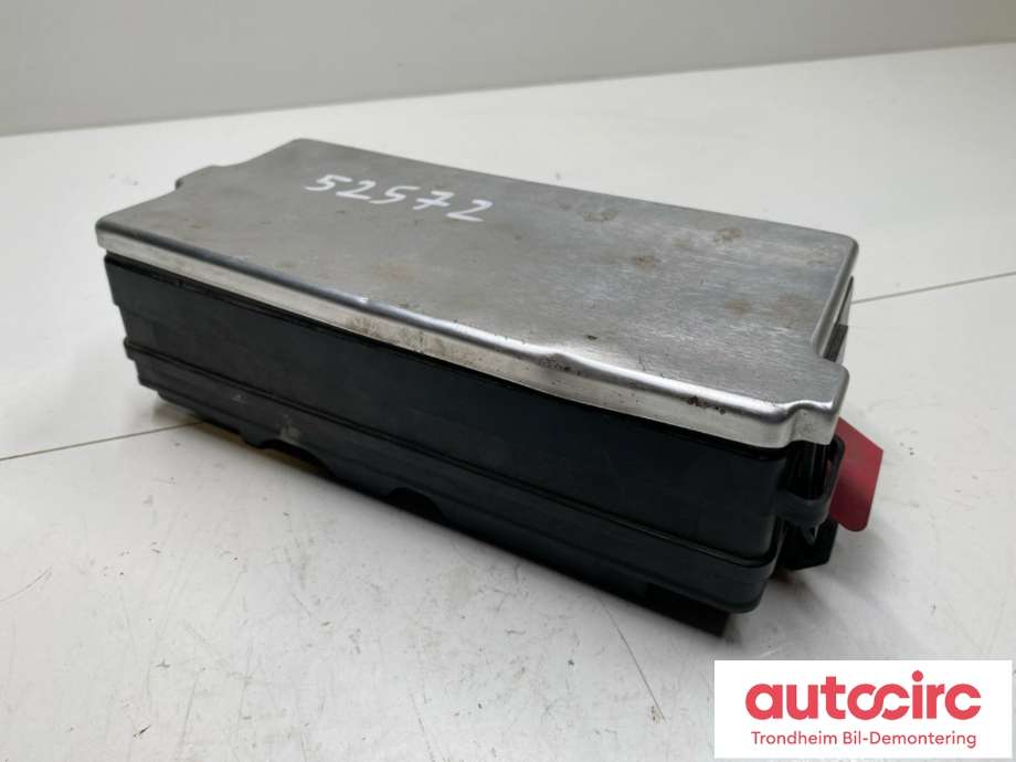 Sikringsboks til Ford Mustang, 2005-2014 (4R3T-14K001-AE)