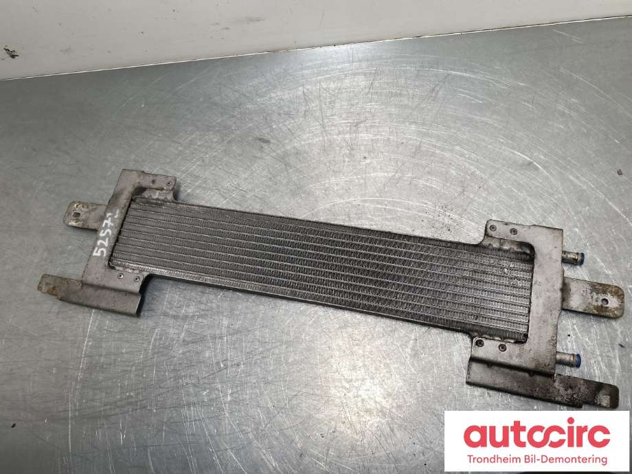 Oljekjøler til Ford Mustang 2005-2014 (5R337A095AA|5R3Z7A095A|)