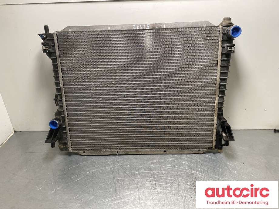 Radiator (automat gir) til Ford Mustang, 2005-2014 (BR3Z8005A)