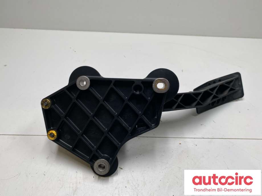 Pedal gass til Ford Mustang 2005-2014 (4R3Z9F836BD|)