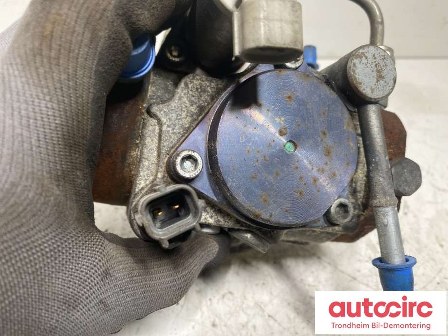 Dieselpumpe til Toyota Avensis 2009-2015 (Type III, Fase 1)  (DENSO|221000R040|221000R041|)