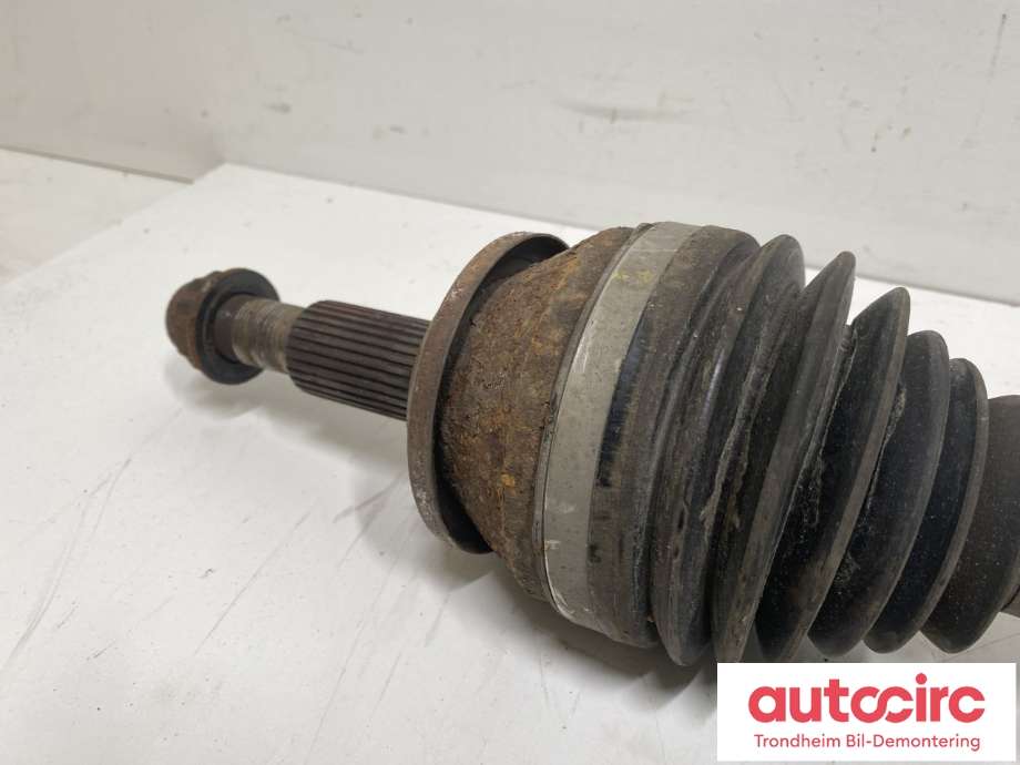 Drivaksel høyre foran, diesel/automat til Toyota Avensis 2009-2015 (Type III, Fase 1) (4341005490|)