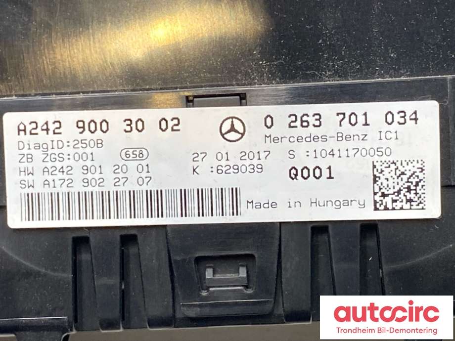 Instrumentpanel til Mercedes B-Klasse, electric drive 2014-2018 (W242) (W242) (A2429003002|A 242 900 45 02|)