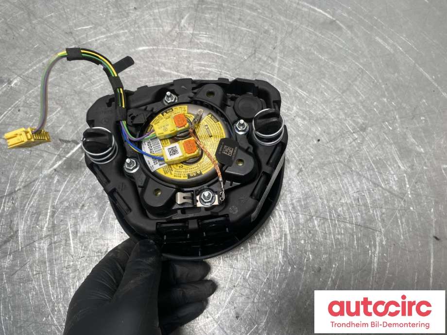 Airbag rattpute til Mercedes B-Klasse, electric drive 2014-2018 (W242) (W242) (A 000 860 07 00|A 000 860 02 01  9116|A 000 860 02 01)