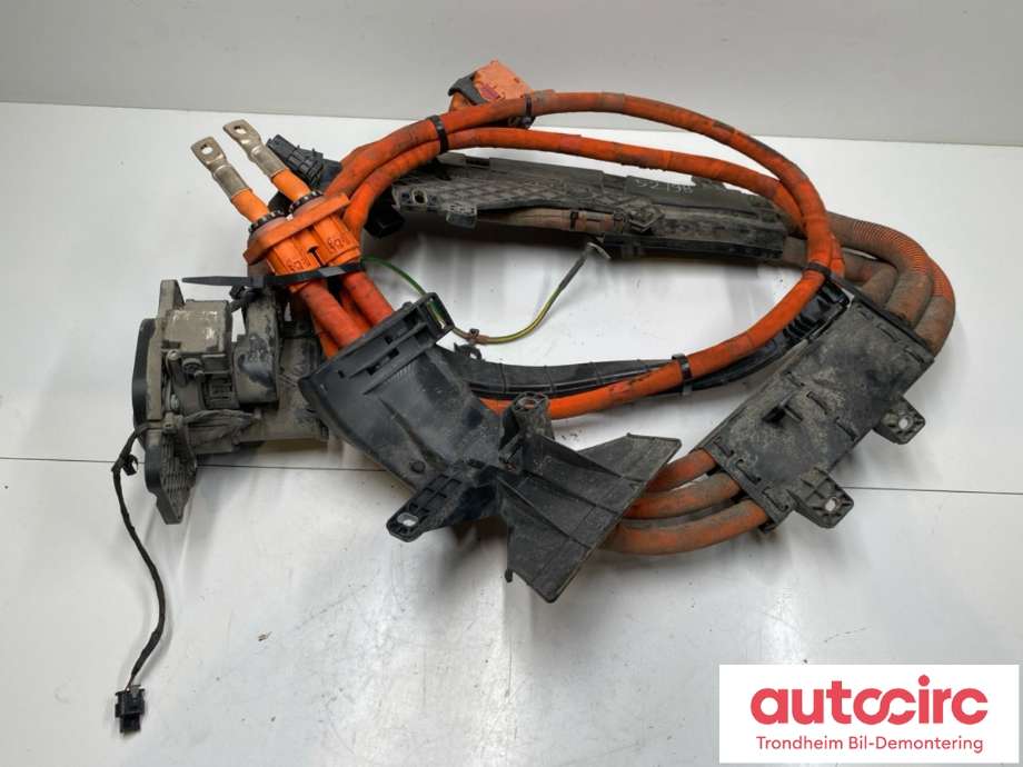 Batterilader inntak/luke til Polestar 2 2020-->>  (32232682|32340935|)