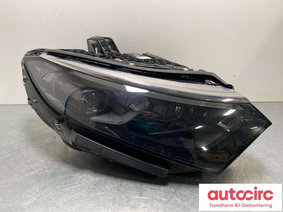 Frontlykt høyre full-LED til Mercedes EQS 2021-->> (V297) (V297) (A2979068402|A2239006530|A2069008213| A2069007016)