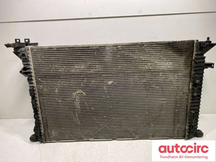 Radiator (automat gir) til Audi A4, 2007-2014 (Type IV) (B8) (B8) (8K0 121 251 AJ)
