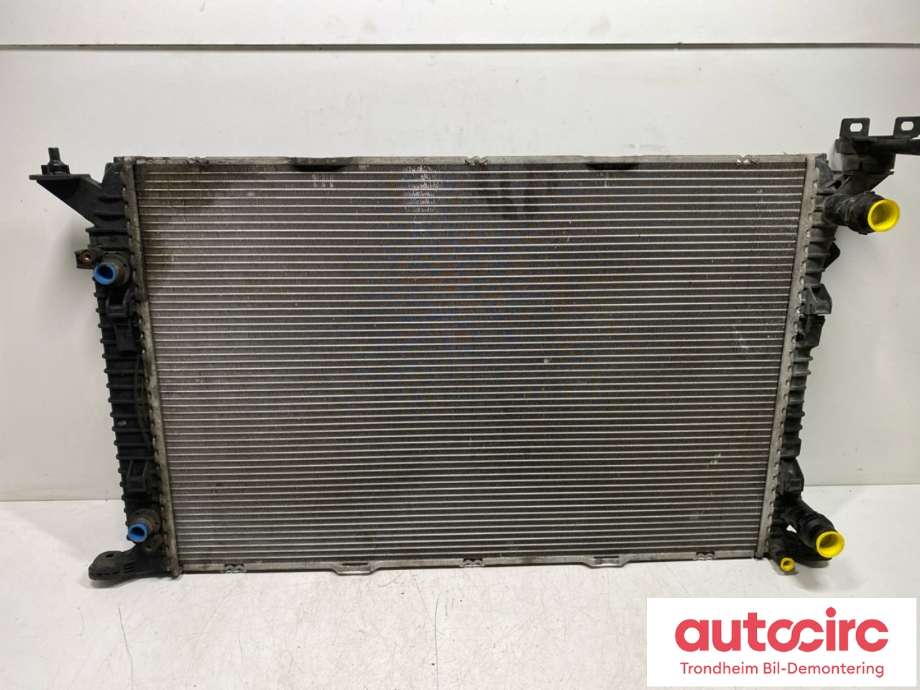 Radiator (automat gir) til Audi A4 2007-2014 (Type IV) (B8) (B8) (8K0 121 251 AJ|)