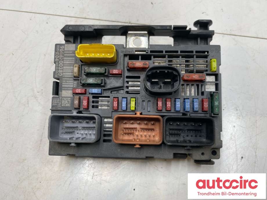 Sikringsboks motorrom til Citroën Berlingo 2008-2015 (Type II, Fase 1) (9666700380|9807028780|)