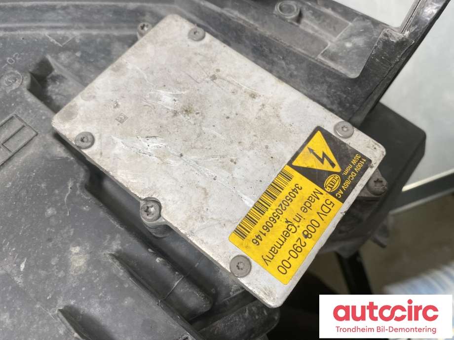 Frontlykt venstre xenon til Audi A6 2005-2008 (Type III, Fase 1) (C6) (C6) (4F0941029AK|4F0941029FF|)