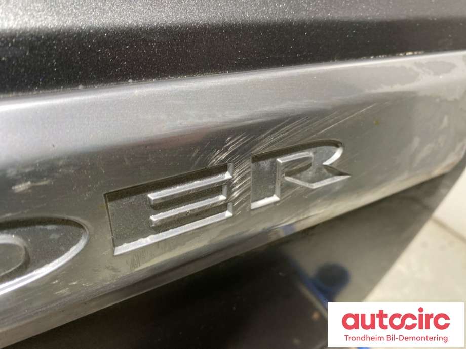 Dør høyre foran til Jeep Commander 2006-2009 (55396542AE|)