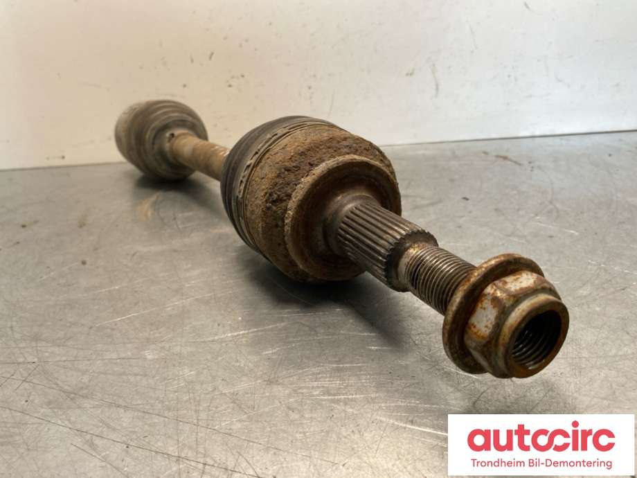 Drivaksel høyre foran, diesel/automat til Jeep Commander 2006-2009  (52104590AA|)