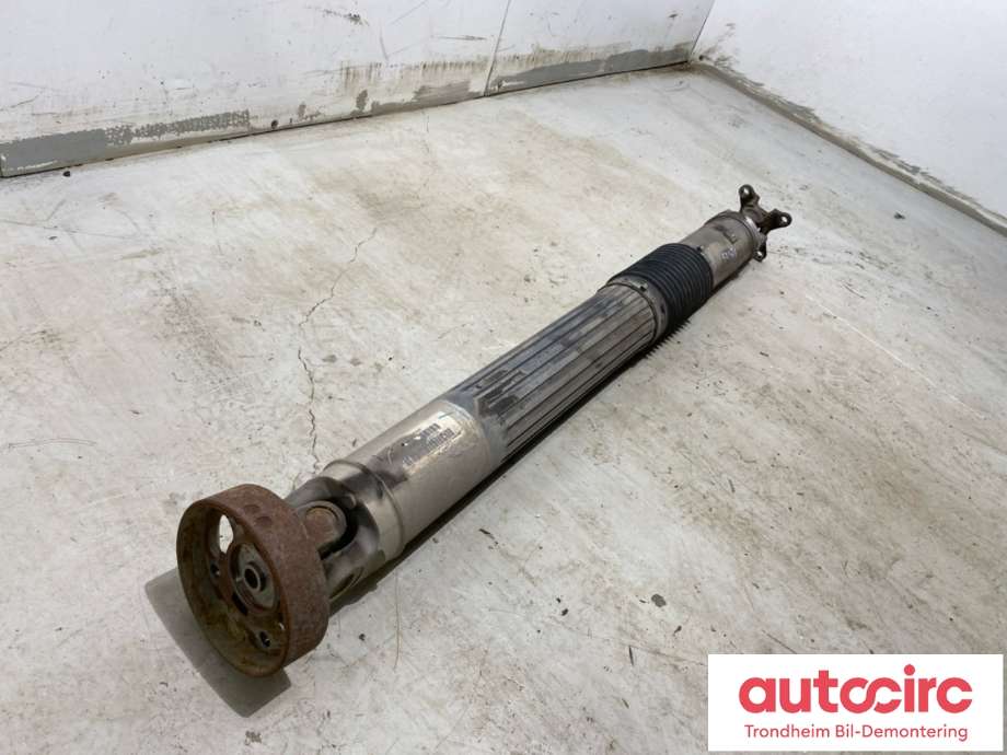 Mellomaksel bakre til Jeep Commander 2006-2009  (52853003AF|)