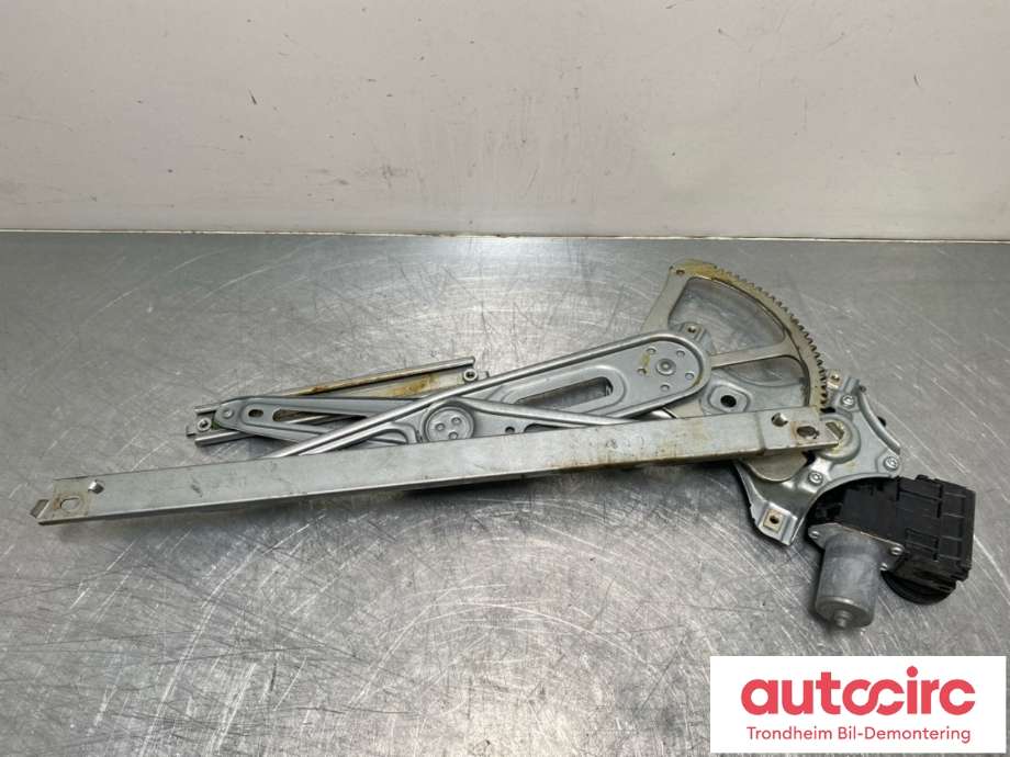 Ruteheis venstre foran til Toyota Hilux 2020-->> (85720-0K190|698020K150|)