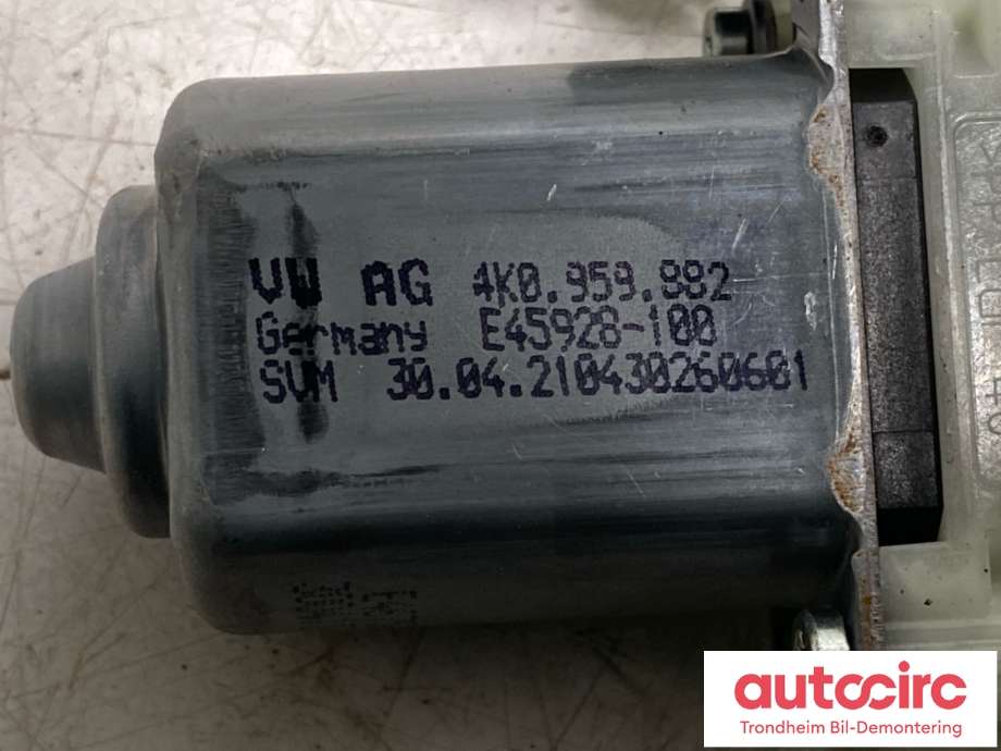 Ruteheis, kun motor, venstre bak til VW ID.4 2020-->>  (4K0 959 811 A|)