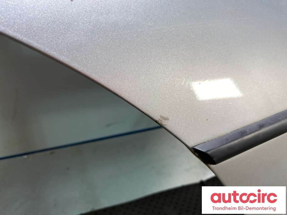 Dør høyre bak til BMW X5 2000-2006 (E53) (E53) (41528256828|41 52 8 256 828|)