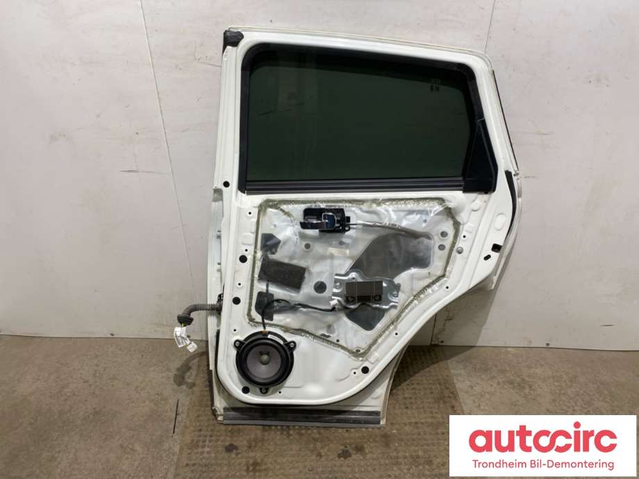 Dør høyre bak til Nissan Qashqai 2010-2014 (Type I, Fase 2)  (H2152JD0MC|H2152JD0M0|)