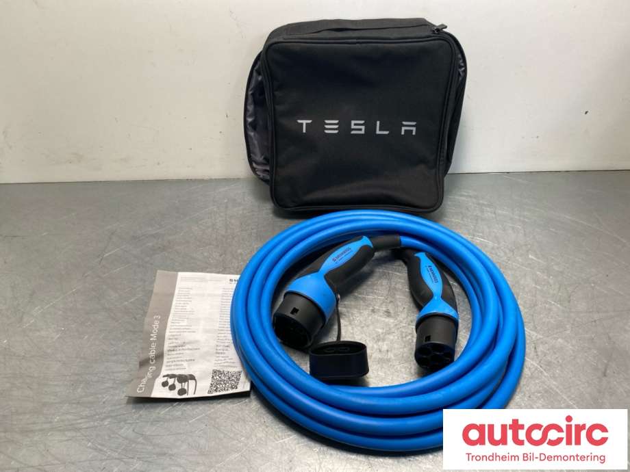 Batterilader kabel til Tesla Model Y, 2021-2024 (Type I)  (MENNEKES|1039810-00-A)