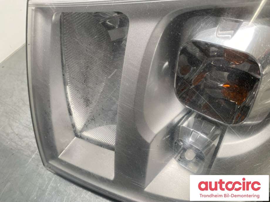 Frontlykt høyre halogen til Ford Transit 2006-2013 (1537773|6C11-13W029-CD|)